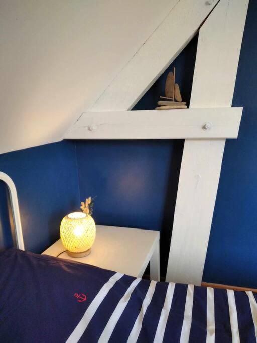 L Etablissement Gold Beach Propose 1 Hebergement , Maison 80M2 Avec Terrain 500M2, Parking Prive A 4 Min Du Port Artificiel D Arromanches, Services Accueil Personnalise, Lits Faits, Serviettes, Menage, Netflix, Wifi Ryes Eksteriør bilde