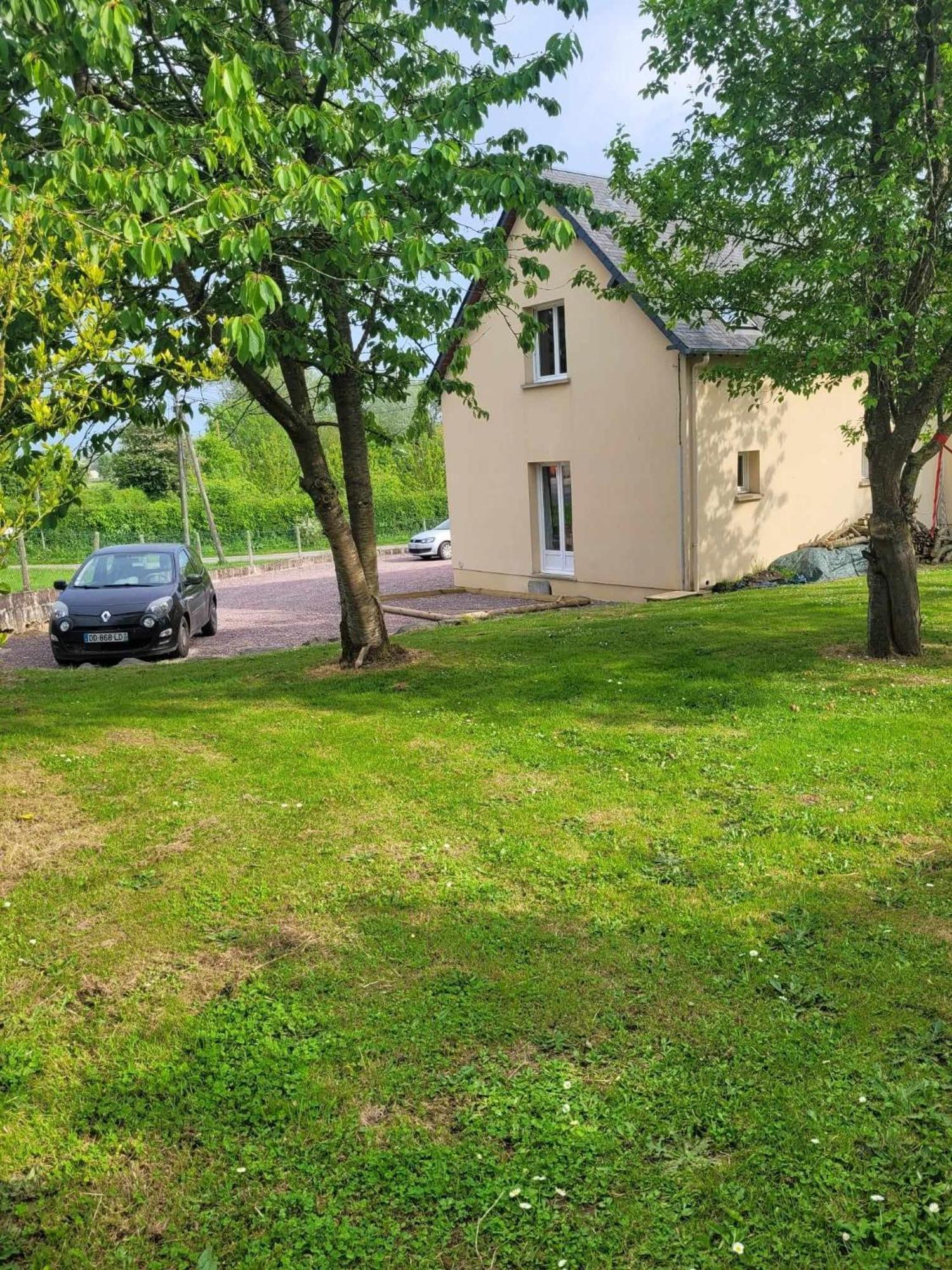 L Etablissement Gold Beach Propose 1 Hebergement , Maison 80M2 Avec Terrain 500M2, Parking Prive A 4 Min Du Port Artificiel D Arromanches, Services Accueil Personnalise, Lits Faits, Serviettes, Menage, Netflix, Wifi Ryes Eksteriør bilde